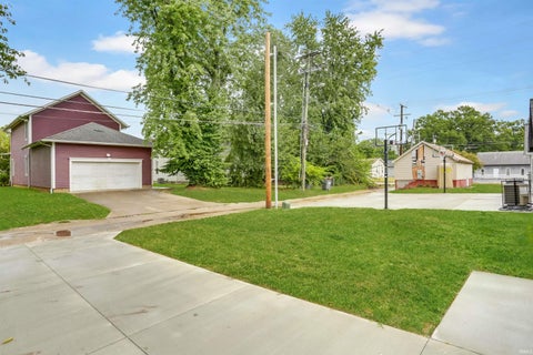 Tiny photo for 516 Madison Avenue, Evansville, IN 47713 (MLS # 202637872)