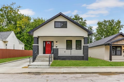 Tiny photo for 516 Madison Avenue, Evansville, IN 47713 (MLS # 202637872)
