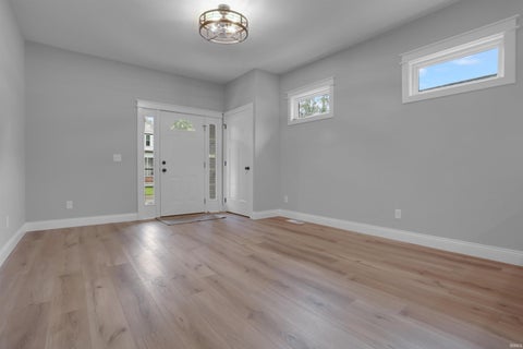 Tiny photo for 516 Madison Avenue, Evansville, IN 47713 (MLS # 202637872)