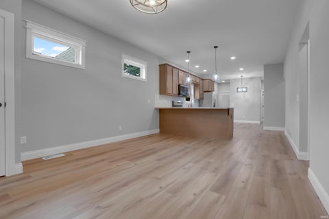 Tiny photo for 516 Madison Avenue, Evansville, IN 47713 (MLS # 202637872)
