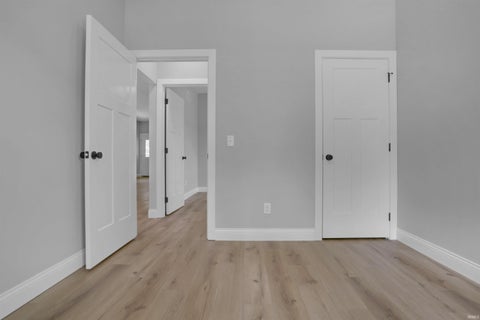 Tiny photo for 516 Madison Avenue, Evansville, IN 47713 (MLS # 202637872)