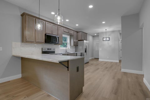 Tiny photo for 516 Madison Avenue, Evansville, IN 47713 (MLS # 202637872)