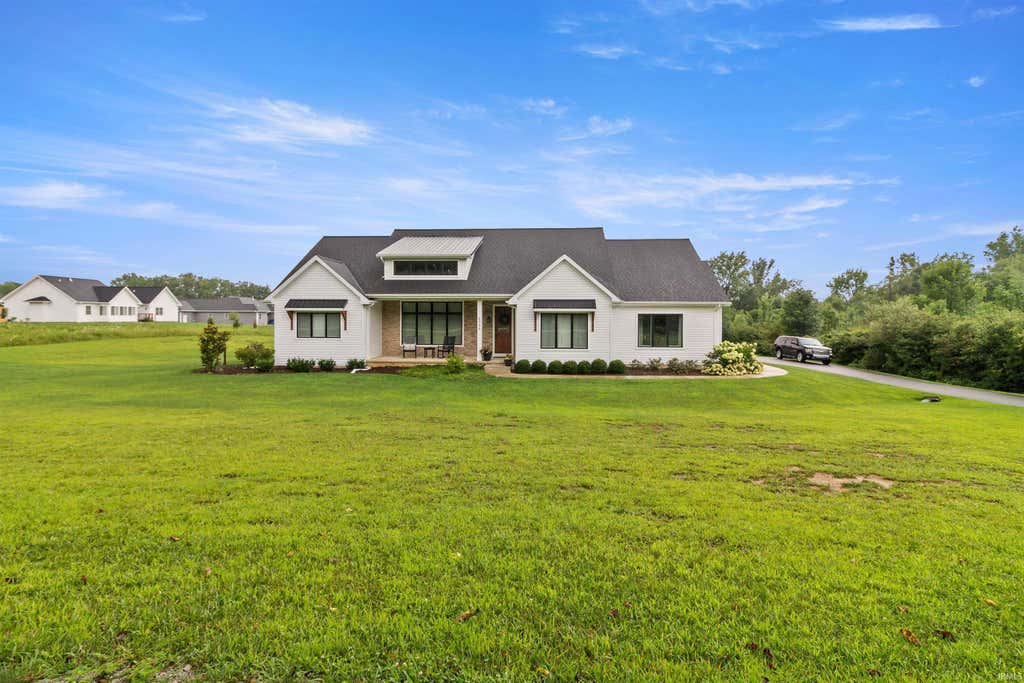 Photo of 8948 E 600 S, Upland, IN 46989 (MLS # 202632836)