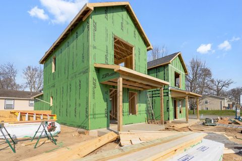 Tiny photo for 575 N Arthur Street, South Bend, IN 46617 (MLS # 202612490)