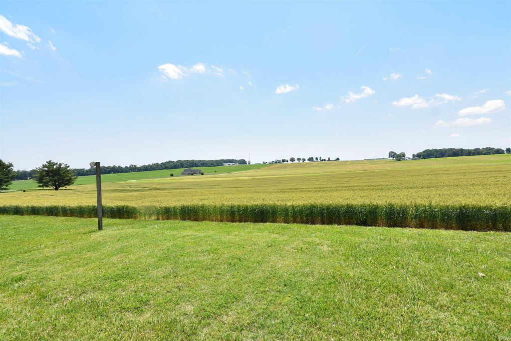 Photo of 373 E Hirsch Woods Lane, Haubstadt, IN 47639 (MLS # 202619289)