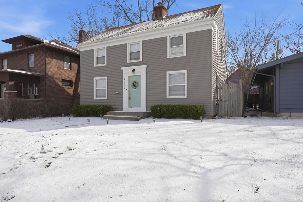 Photo of 4707 S Calhoun Street, Fort Wayne, IN 46807 (MLS # 202608859)