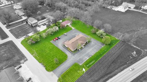 Tiny photo for 506 S Country Lane, Monticello, IN 47960 (MLS # 202546491)