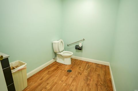 Tiny photo for 506 S Country Lane, Monticello, IN 47960 (MLS # 202546491)