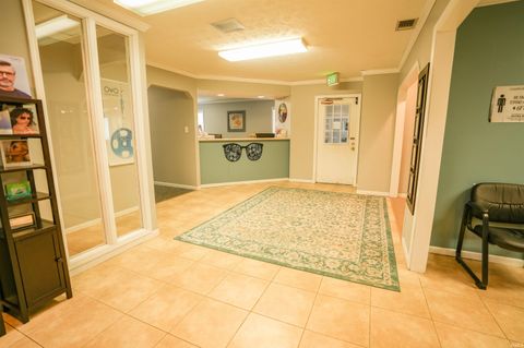 Tiny photo for 506 S Country Lane, Monticello, IN 47960 (MLS # 202546491)