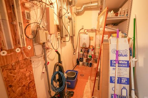 Tiny photo for 506 S Country Lane, Monticello, IN 47960 (MLS # 202546491)