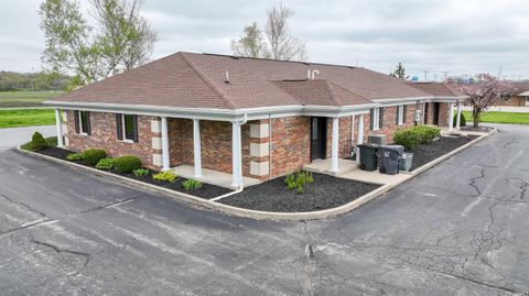 Tiny photo for 506 S Country Lane, Monticello, IN 47960 (MLS # 202546491)