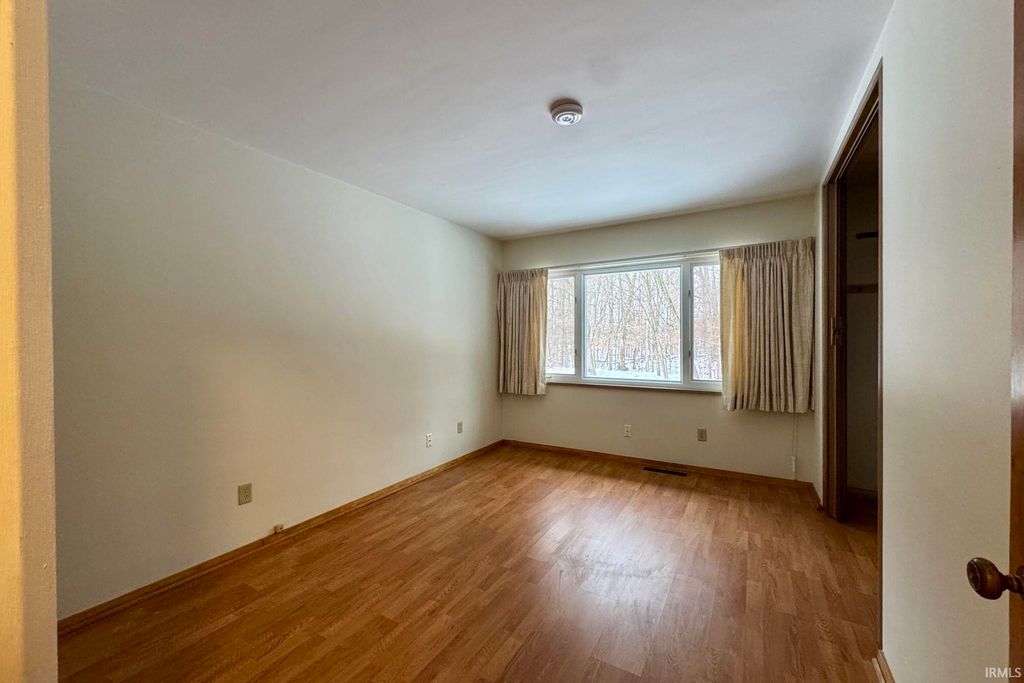 Photo of 7445 N Clinton Street, Fort Wayne, IN 46825 (MLS # 202548789)