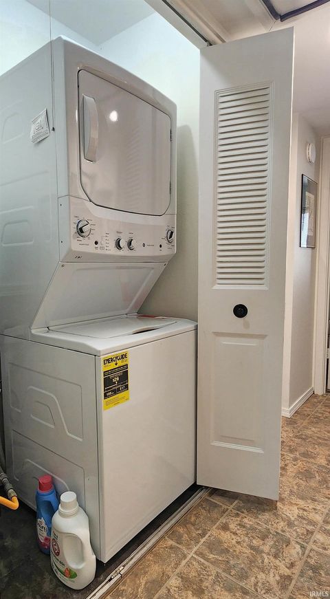 Tiny photo for 5066 Stellhorn Road, Fort Wayne, IN 46815 (MLS # 202612536)