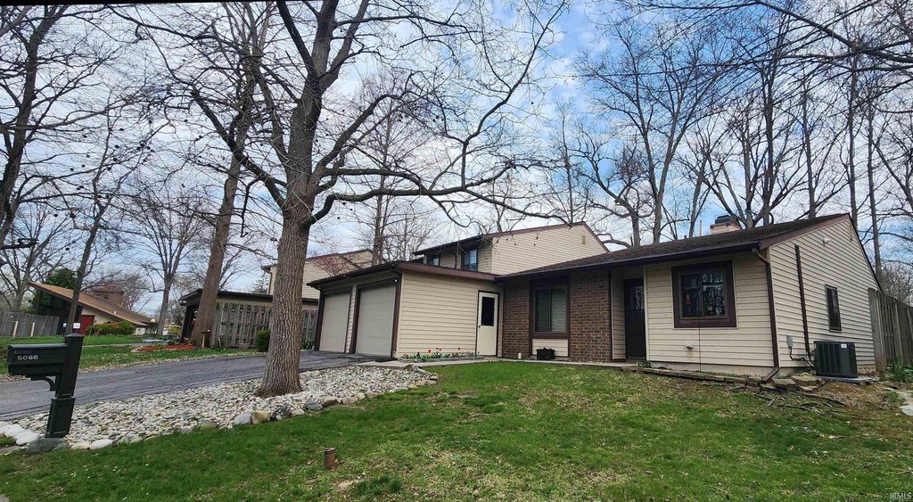 Photo of 5066 Stellhorn Road, Fort Wayne, IN 46815 (MLS # 202612536)