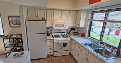 Tiny photo for 5066 Stellhorn Road, Fort Wayne, IN 46815 (MLS # 202612536)