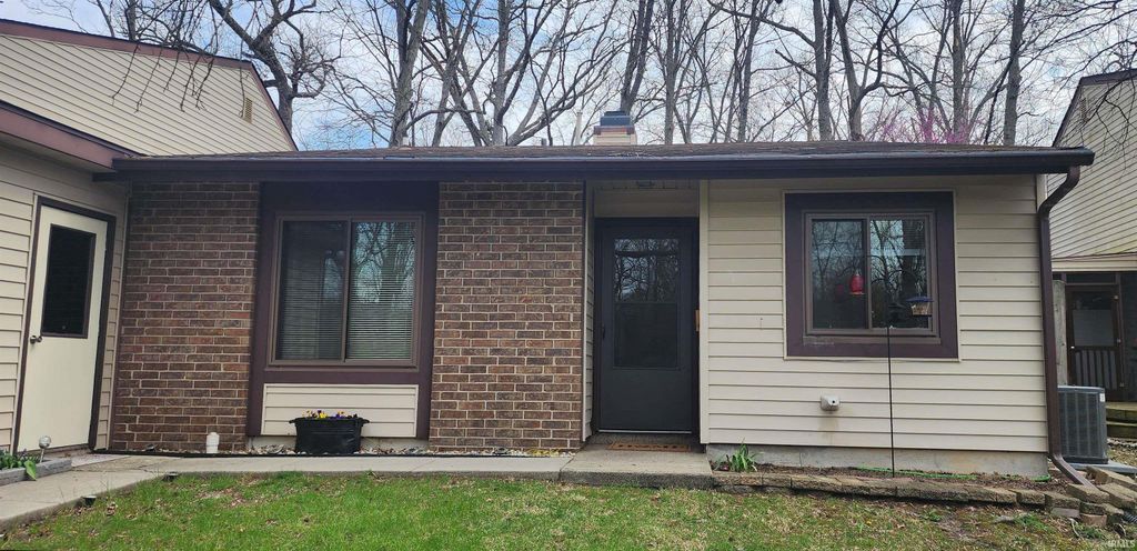 Photo of 5066 Stellhorn Road, Fort Wayne, IN 46815 (MLS # 202612536)