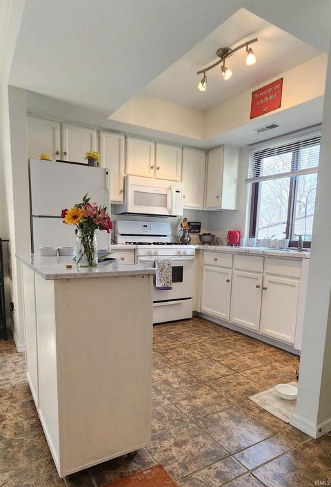 Tiny photo for 5066 Stellhorn Road, Fort Wayne, IN 46815 (MLS # 202612536)