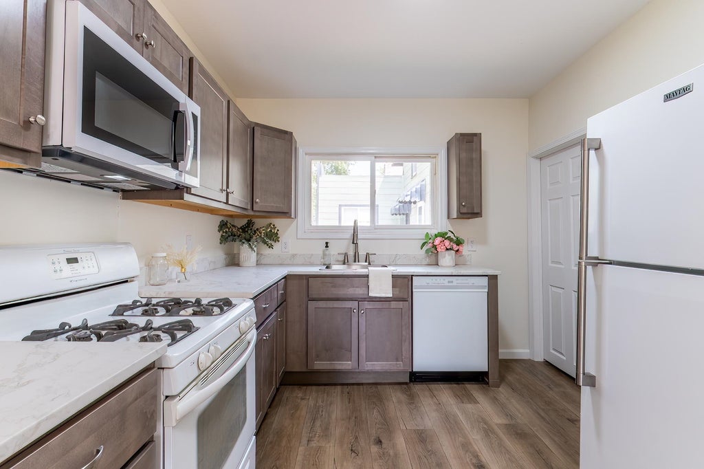 Photo of 257 Center Street, Auburn, IN 46706 (MLS # 202635101)