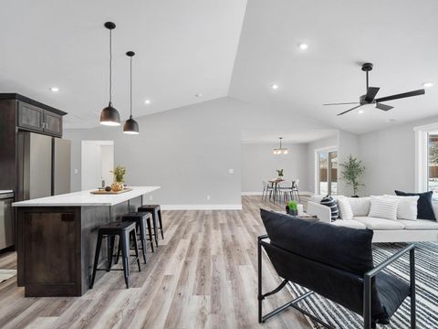 Tiny photo for 4085 E Oldfield Drive, Leesburg, IN 46538 (MLS # 202544348)