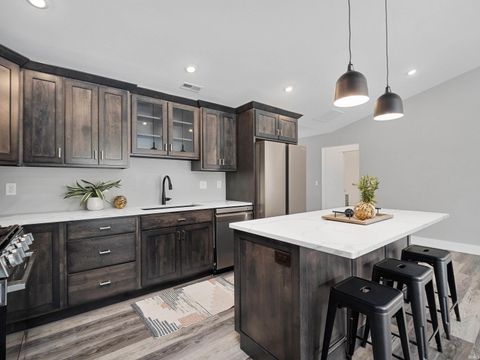 Tiny photo for 4085 E Oldfield Drive, Leesburg, IN 46538 (MLS # 202544348)