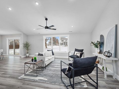 Tiny photo for 4085 E Oldfield Drive, Leesburg, IN 46538 (MLS # 202544348)