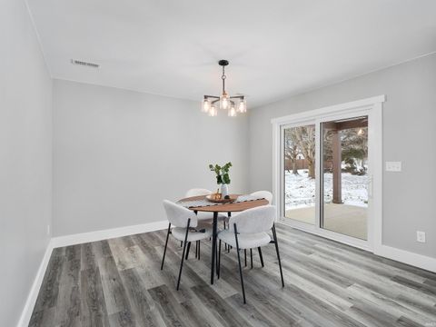 Tiny photo for 4085 E Oldfield Drive, Leesburg, IN 46538 (MLS # 202544348)