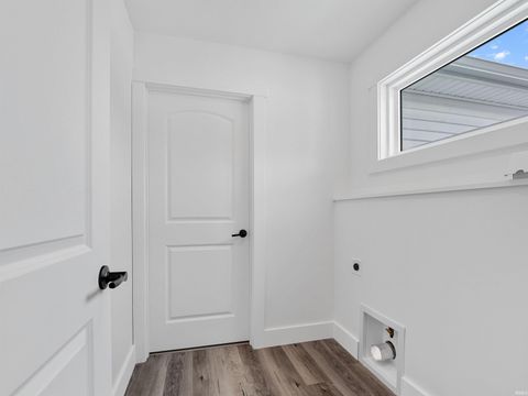 Tiny photo for 4085 E Oldfield Drive, Leesburg, IN 46538 (MLS # 202544348)