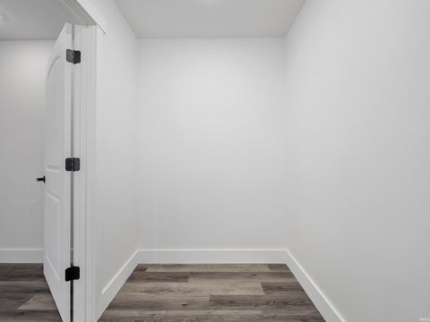 Tiny photo for 4085 E Oldfield Drive, Leesburg, IN 46538 (MLS # 202544348)