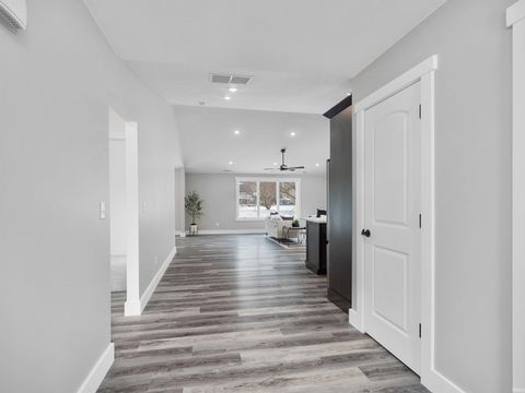 Tiny photo for 4085 E Oldfield Drive, Leesburg, IN 46538 (MLS # 202544348)