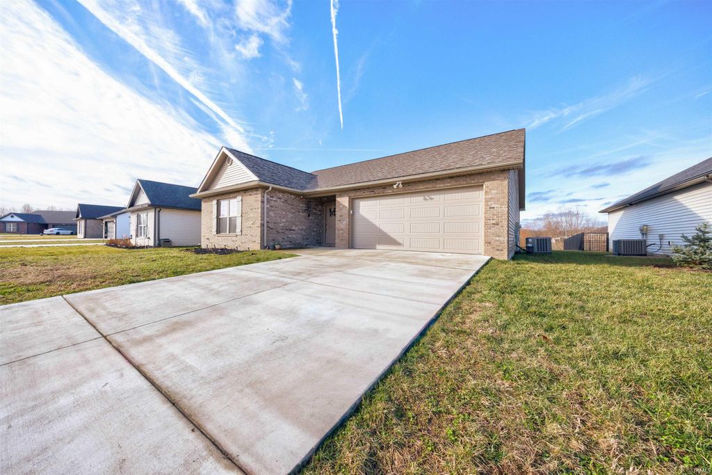 Photo of 7819 Teal Court, Chandler, IN 47610 (MLS # 202601375)