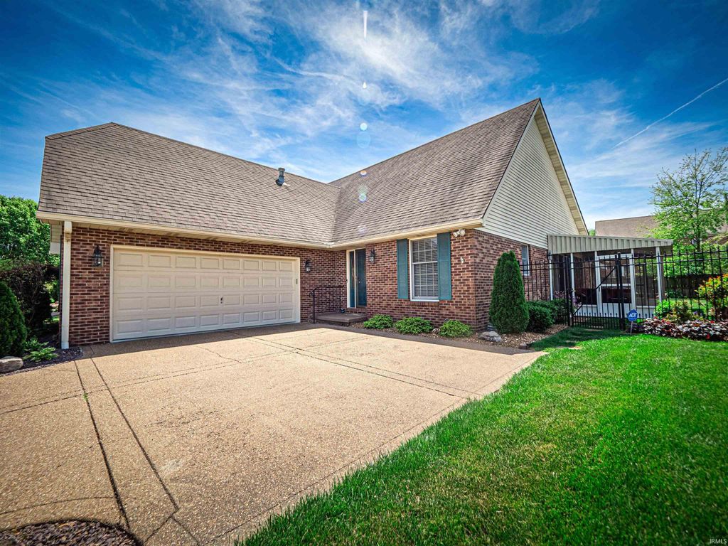 Photo of 6009 E Walnut Street, Evansville, IN 47715 (MLS # 202614260)