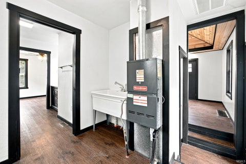 Tiny photo for 619 W Jackson Street, Kokomo, IN 46901 (MLS # 202629515)