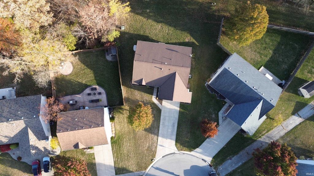 Photo of 3820 Kingsbrook Way, Fort Wayne, IN 46818 (MLS # 202545201)