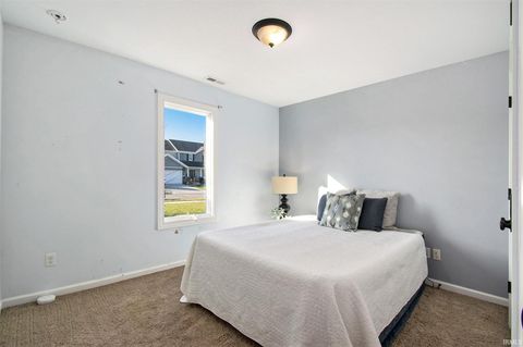 Tiny photo for 2146 Lindenwood Avenue, Warsaw, IN 46580 (MLS # 202540909)