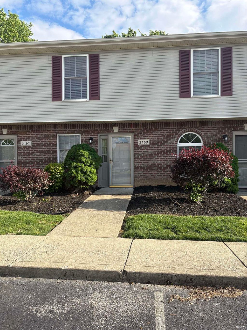Photo of 3469 S Oaklawn Circle, Bloomington, IN 47401 (MLS # 202616320)