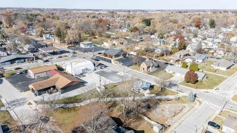 Tiny photo for 1215 W Jefferson St, Kokomo, IN 46901 (MLS # 202548090)