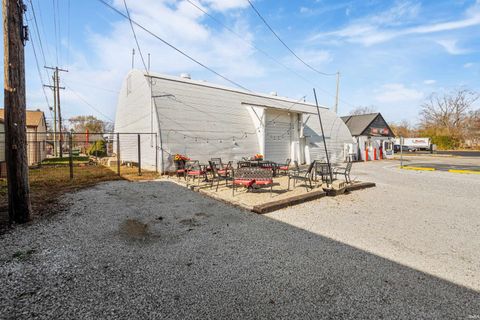 Tiny photo for 1215 W Jefferson St, Kokomo, IN 46901 (MLS # 202548090)