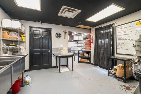 Tiny photo for 1215 W Jefferson St, Kokomo, IN 46901 (MLS # 202548090)