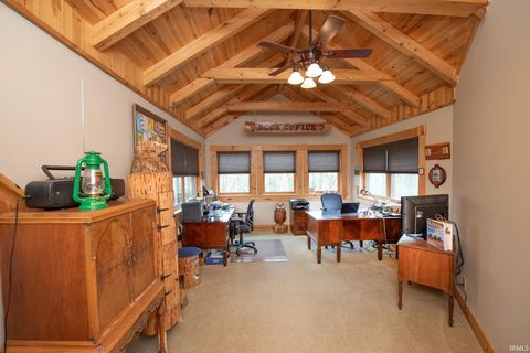 Tiny photo for 8647 N 1450 E, Royal Center, IN 46978 (MLS # 202613494)