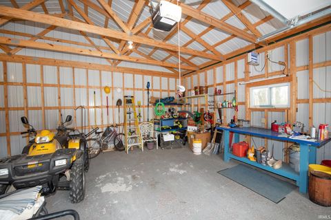 Tiny photo for 8647 N 1450 E, Royal Center, IN 46978 (MLS # 202613494)