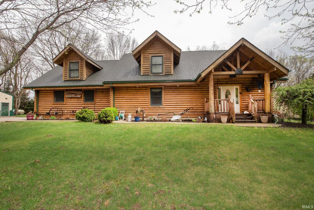 Photo of 8647 N 1450 E, Royal Center, IN 46978 (MLS # 202613494)