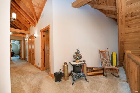 Tiny photo for 8647 N 1450 E, Royal Center, IN 46978 (MLS # 202613494)