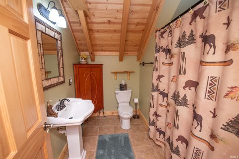 Tiny photo for 8647 N 1450 E, Royal Center, IN 46978 (MLS # 202613494)