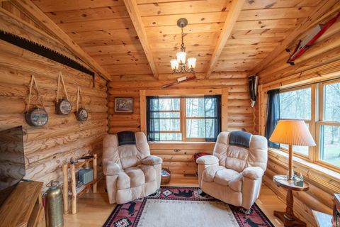 Tiny photo for 8647 N 1450 E, Royal Center, IN 46978 (MLS # 202613494)