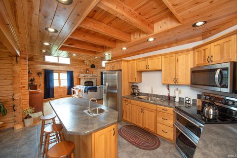 Tiny photo for 8647 N 1450 E, Royal Center, IN 46978 (MLS # 202613494)