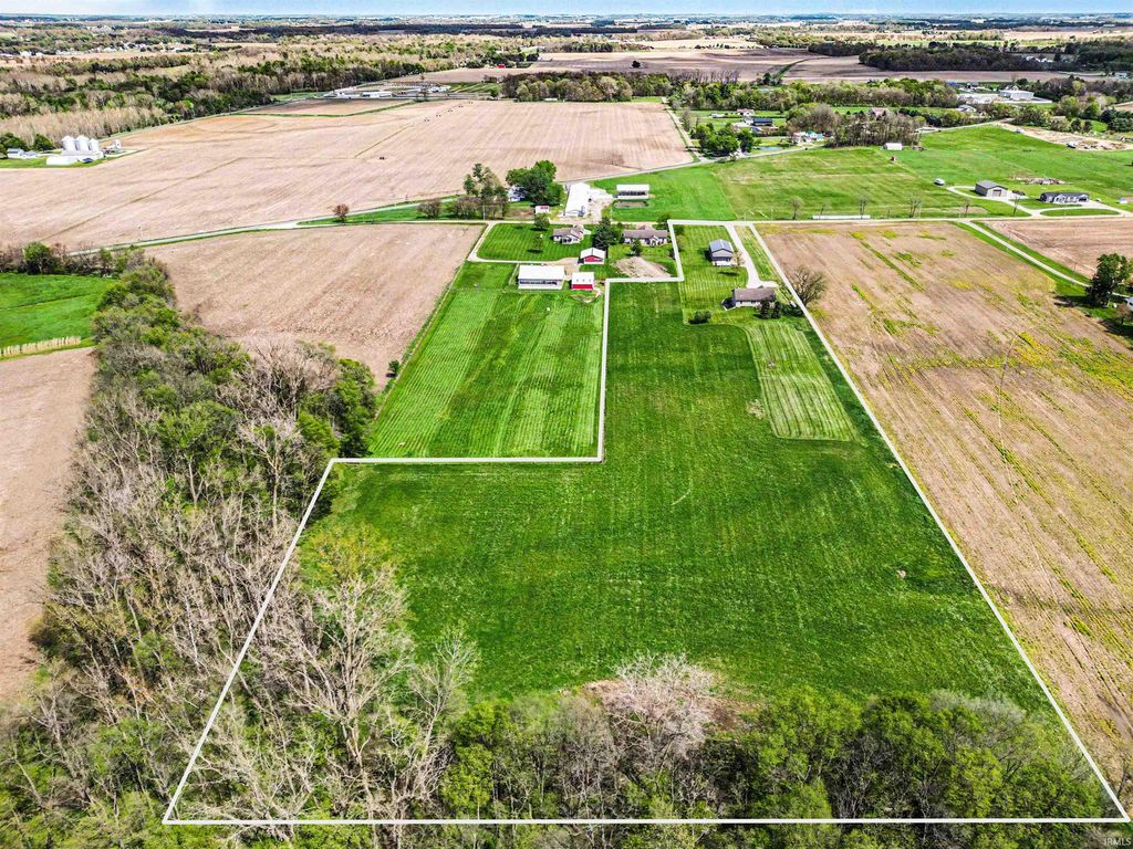 Photo of 68987 County Road 27, New Paris, IN 46553 (MLS # 202616900)