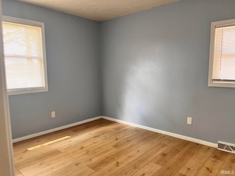 Tiny photo for 4423 E 275 N, Logansport, IN 46947 (MLS # 202531864)