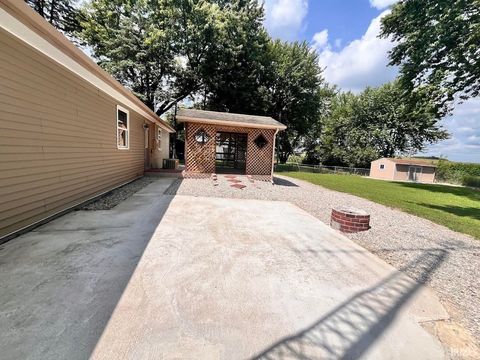 Tiny photo for 4423 E 275 N, Logansport, IN 46947 (MLS # 202531864)
