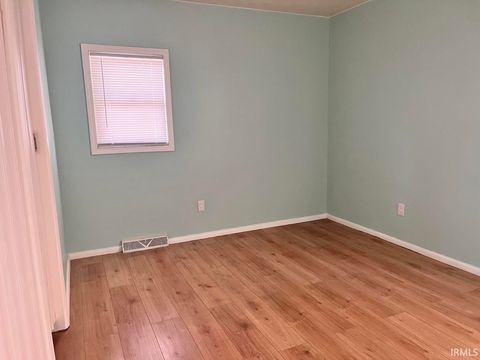 Tiny photo for 4423 E 275 N, Logansport, IN 46947 (MLS # 202531864)