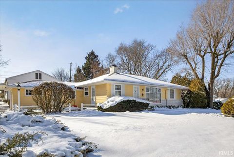 Tiny photo for 1136 berkley Road, Lafayette, IN 47904 (MLS # 202603553)